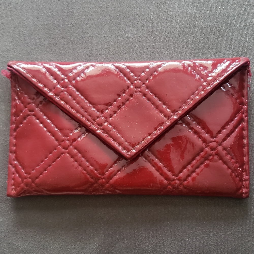 Estée Lauder Vintage Red Patent Leather geometric diamond Print Quilted Wallet